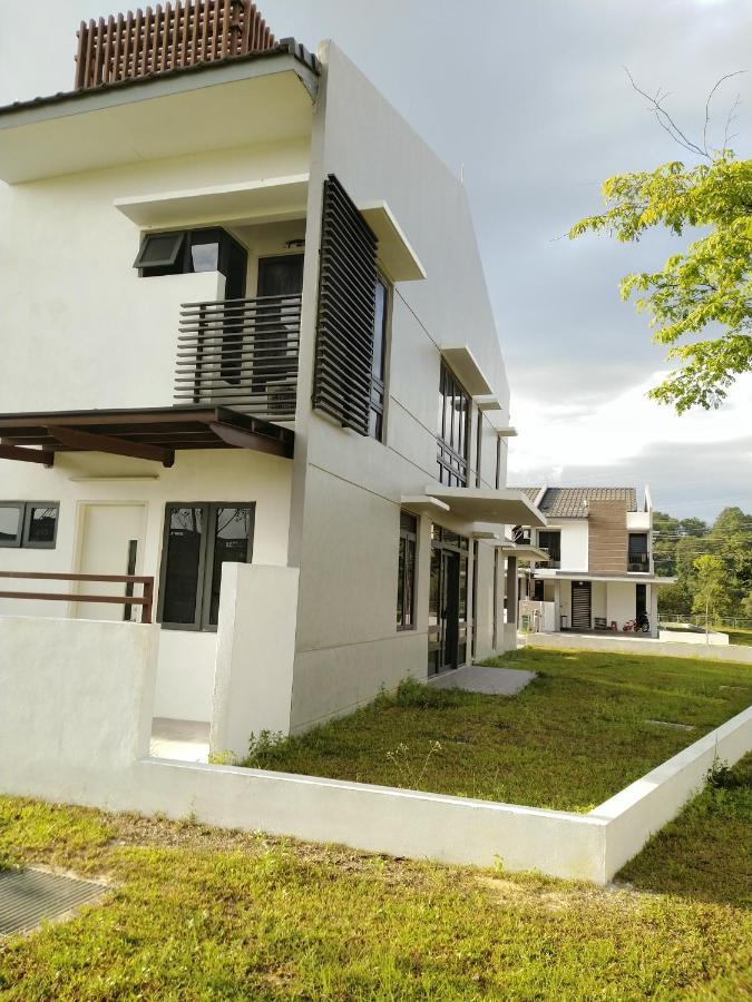 Pinevalley Homestay Putrajaya Presint 12 ภายนอก รูปภาพ