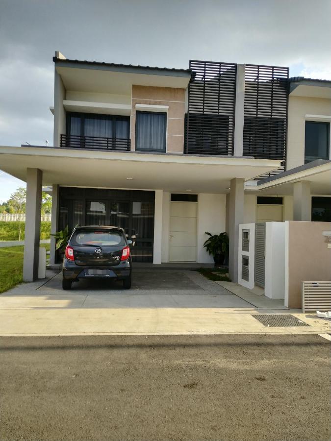 Pinevalley Homestay Putrajaya Presint 12 ภายนอก รูปภาพ