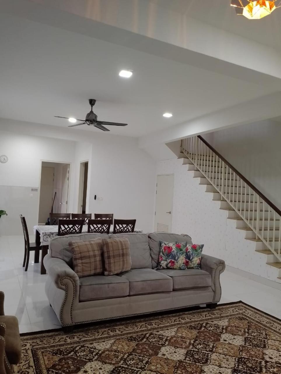 Pinevalley Homestay Putrajaya Presint 12 ภายนอก รูปภาพ